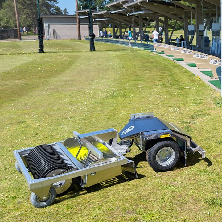 Relox Robotics Range Picker collecting balls at Meadowpark Golf